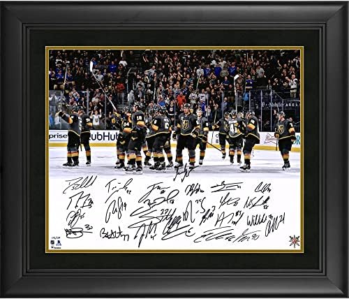Vegas Arany Lovagok Keretes Dedikált 16 x 20 Alakuló Szezon Stick Tisztelegni Fénykép 26 Aláírás - Dedikált NHL Botok