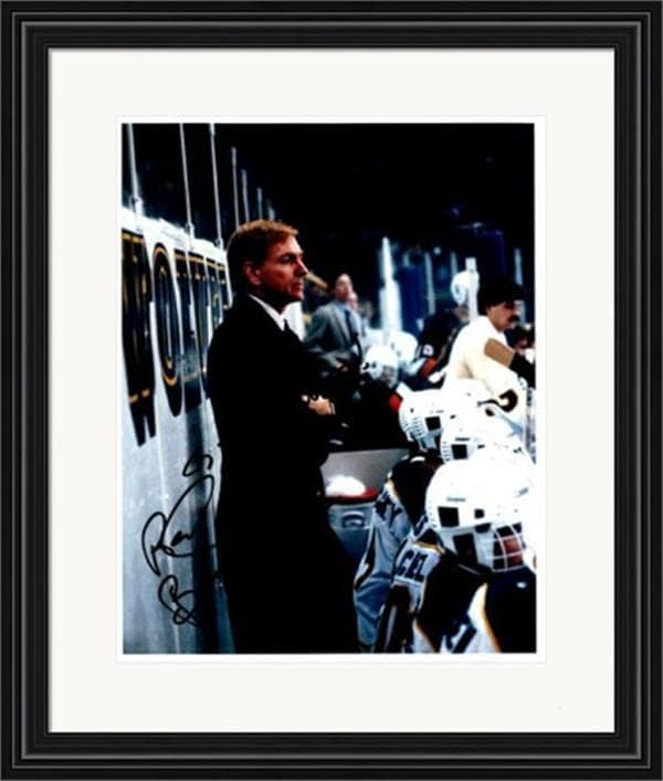 Vörös Berenson dedikált 8x10 fotó (Michigan Wolverines Edző) 1 Gubancos & Bekeretezett - Dedikált NHL-Fotók